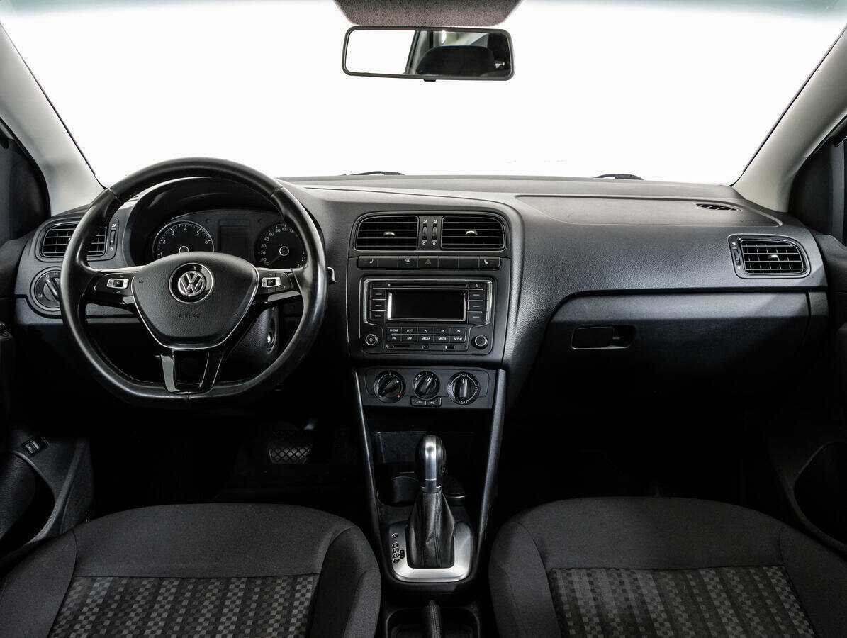 Б/У Фольксваген Поло 2020 года. Фото: #9