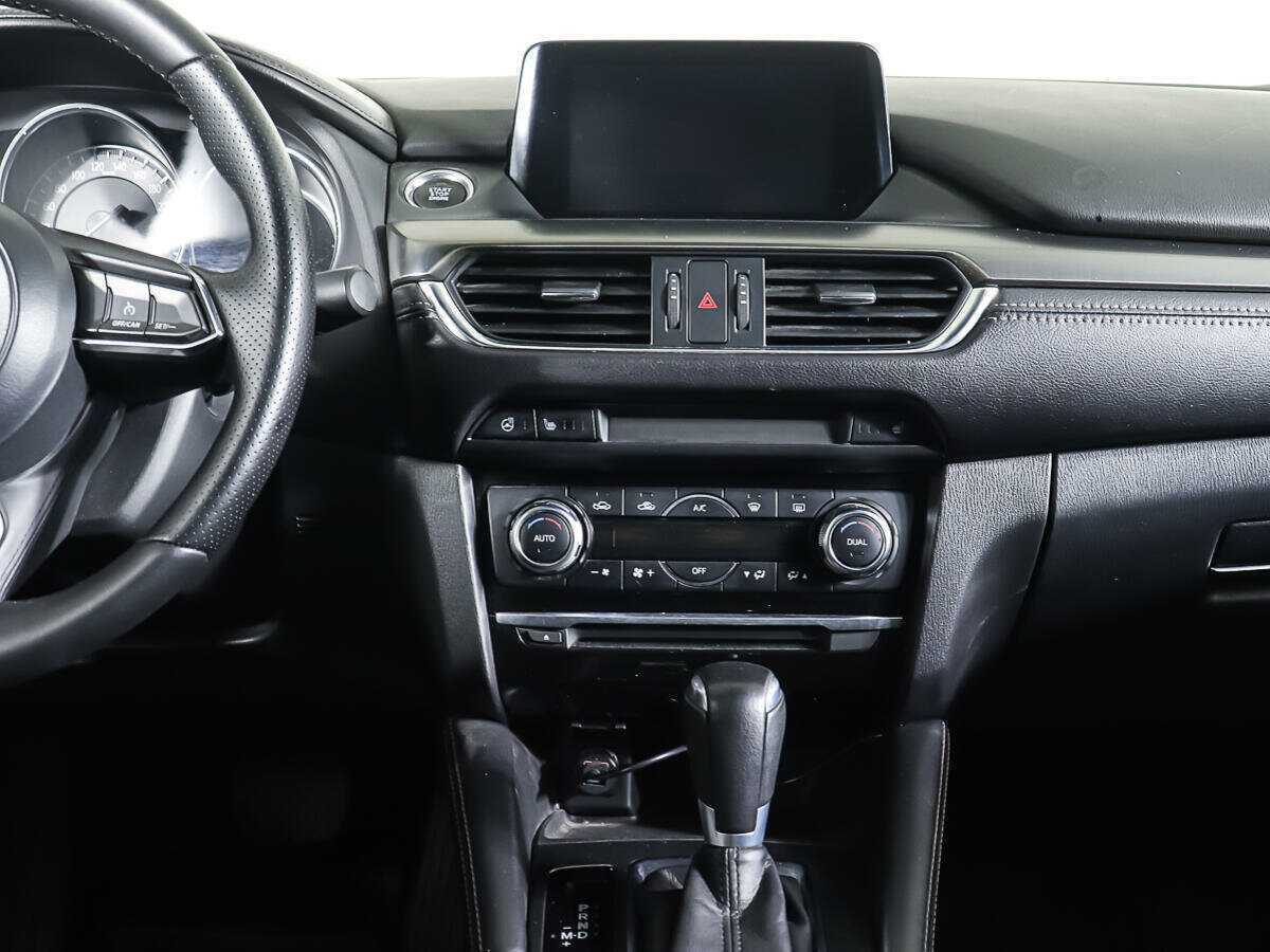 Б/У Мазда 6 2016 года. Фото: #13