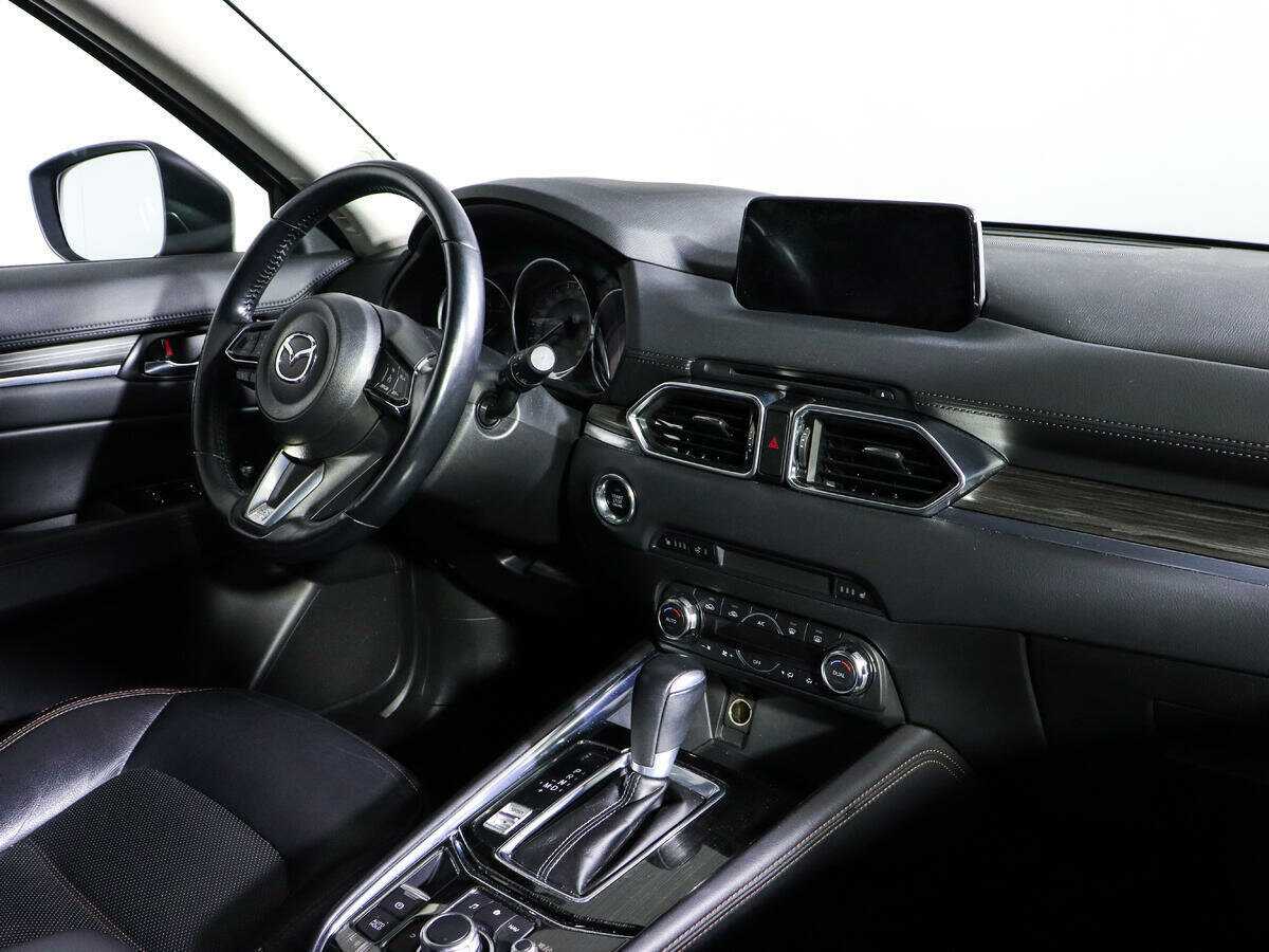 Б/У Мазда Ц-Икс-5 2017 года. Фото: #6