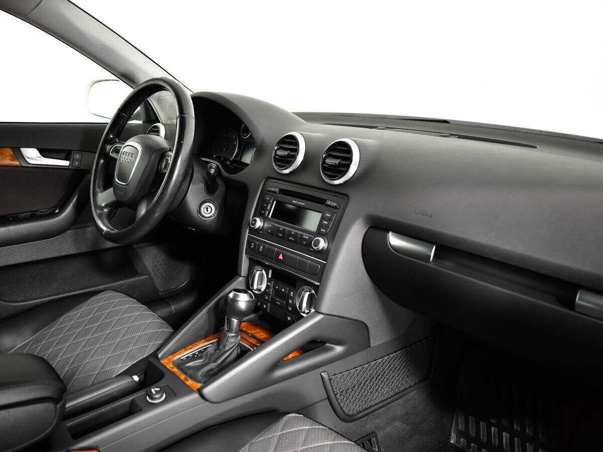 Б/У Ауди А3 2012 года. Фото: #8