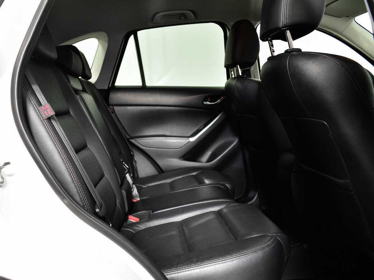 Б/У Мазда Ц-Икс-5 2016 года. Фото: #9