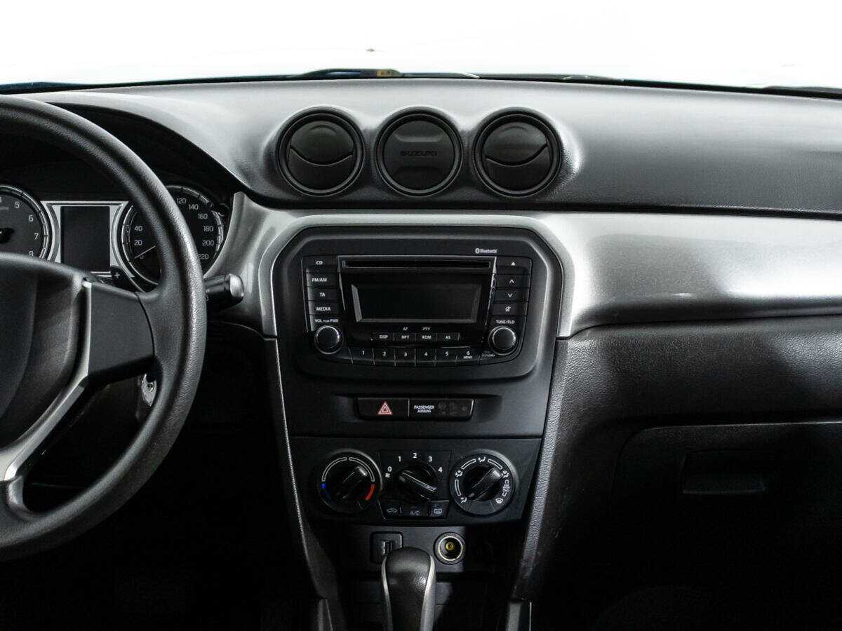 Б/У Сузуки Витара 2017 года. Фото: #13