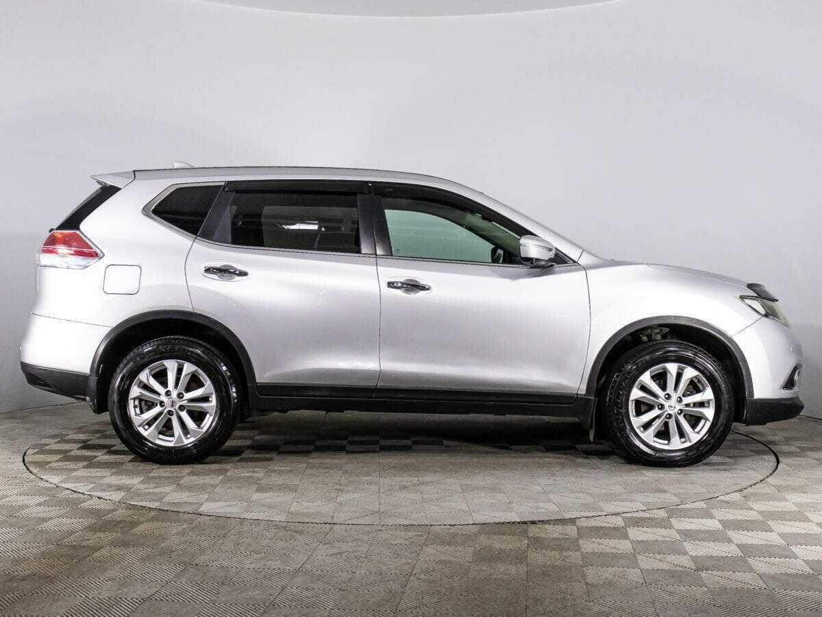 Б/У Ниссан Икс-Трейл 2017 года. Фото: #3