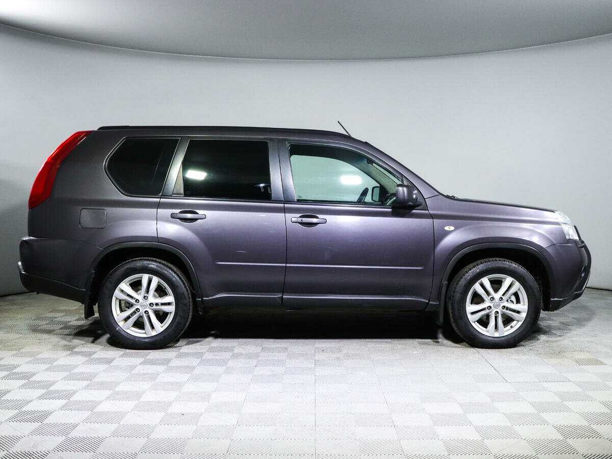 Б/У Ниссан Икс-Трейл 2013 года. Фото: #3