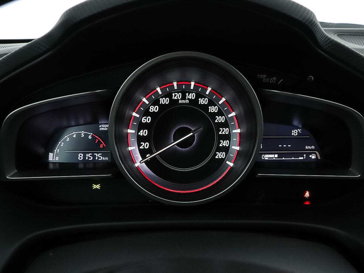 Б/У Мазда 3 2014 года. Фото: #10