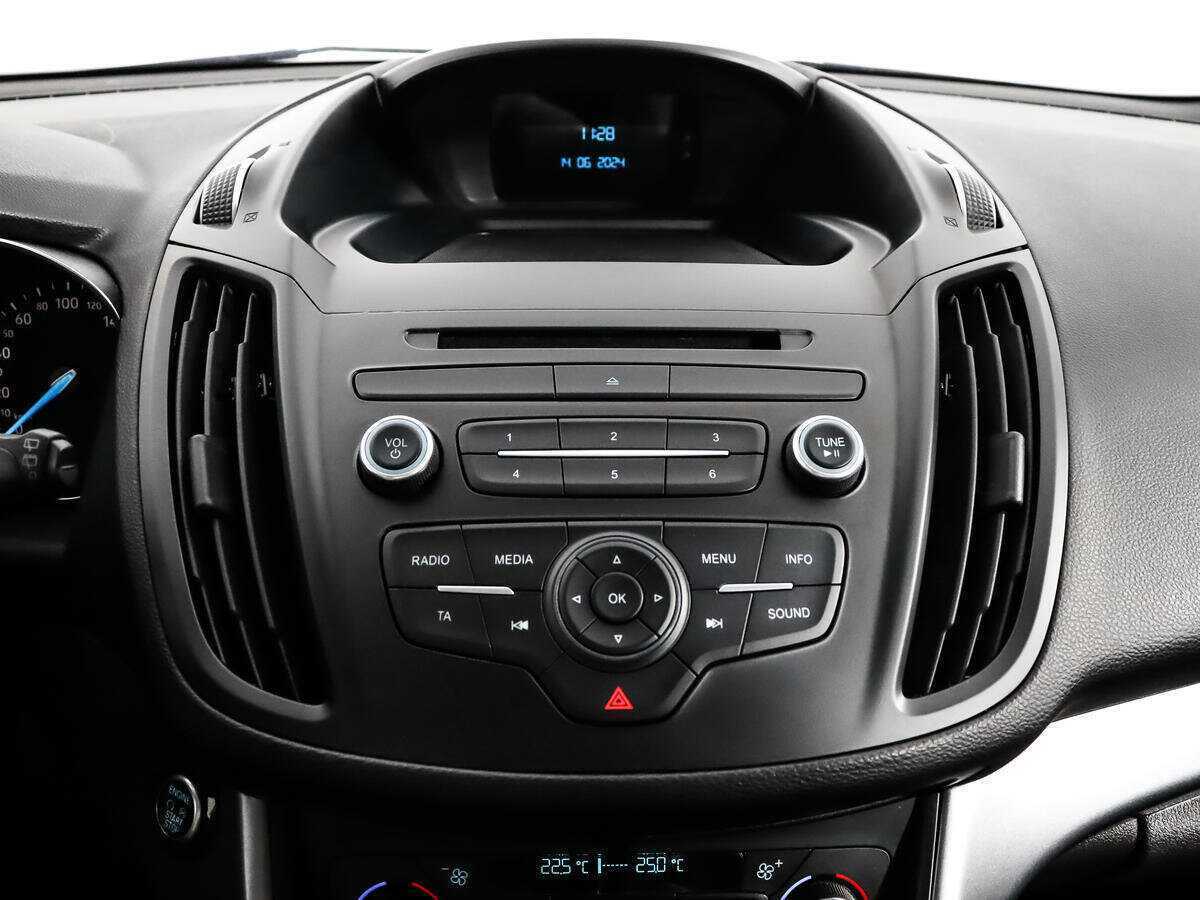 Б/У Форд Куга 2018 года. Фото: #13