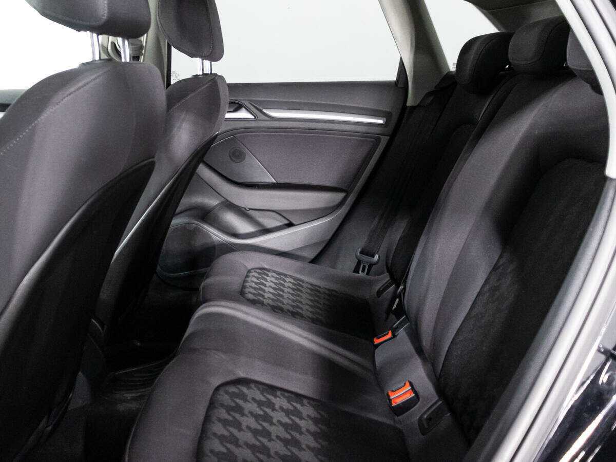 Б/У Ауди А3 2013 года. Фото: #9