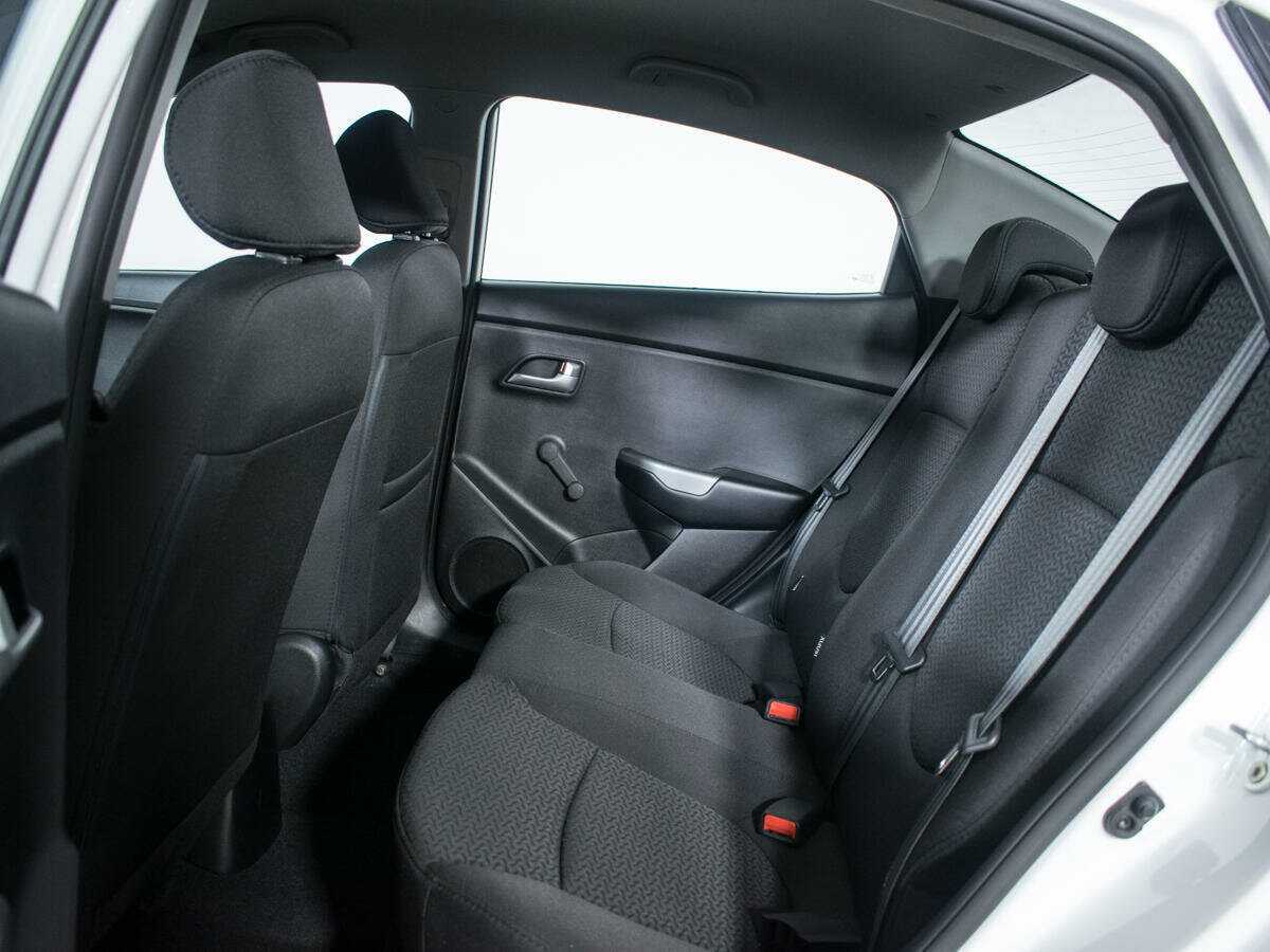 Б/У Киа Рио 2015 года. Фото: #9