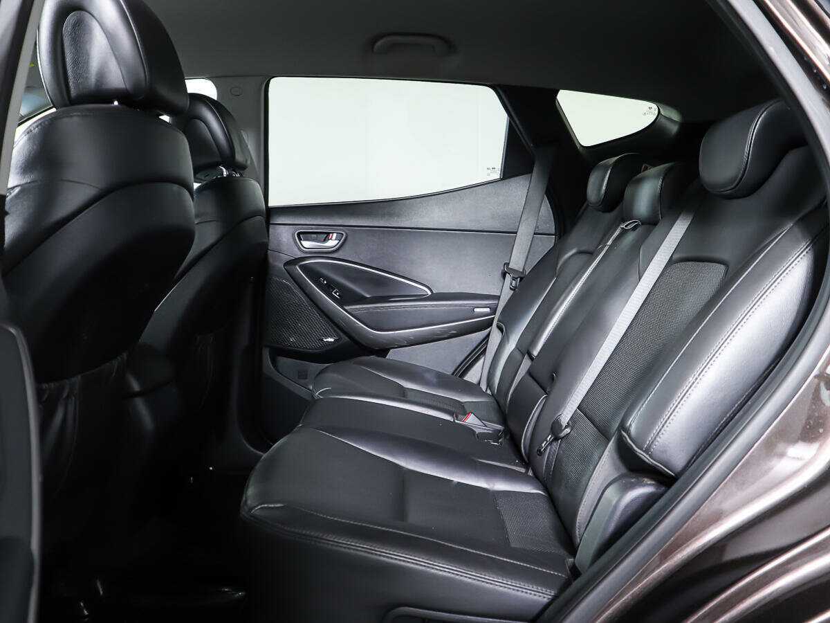 Б/У Хендай Санта Фе 2016 года. Фото: #9