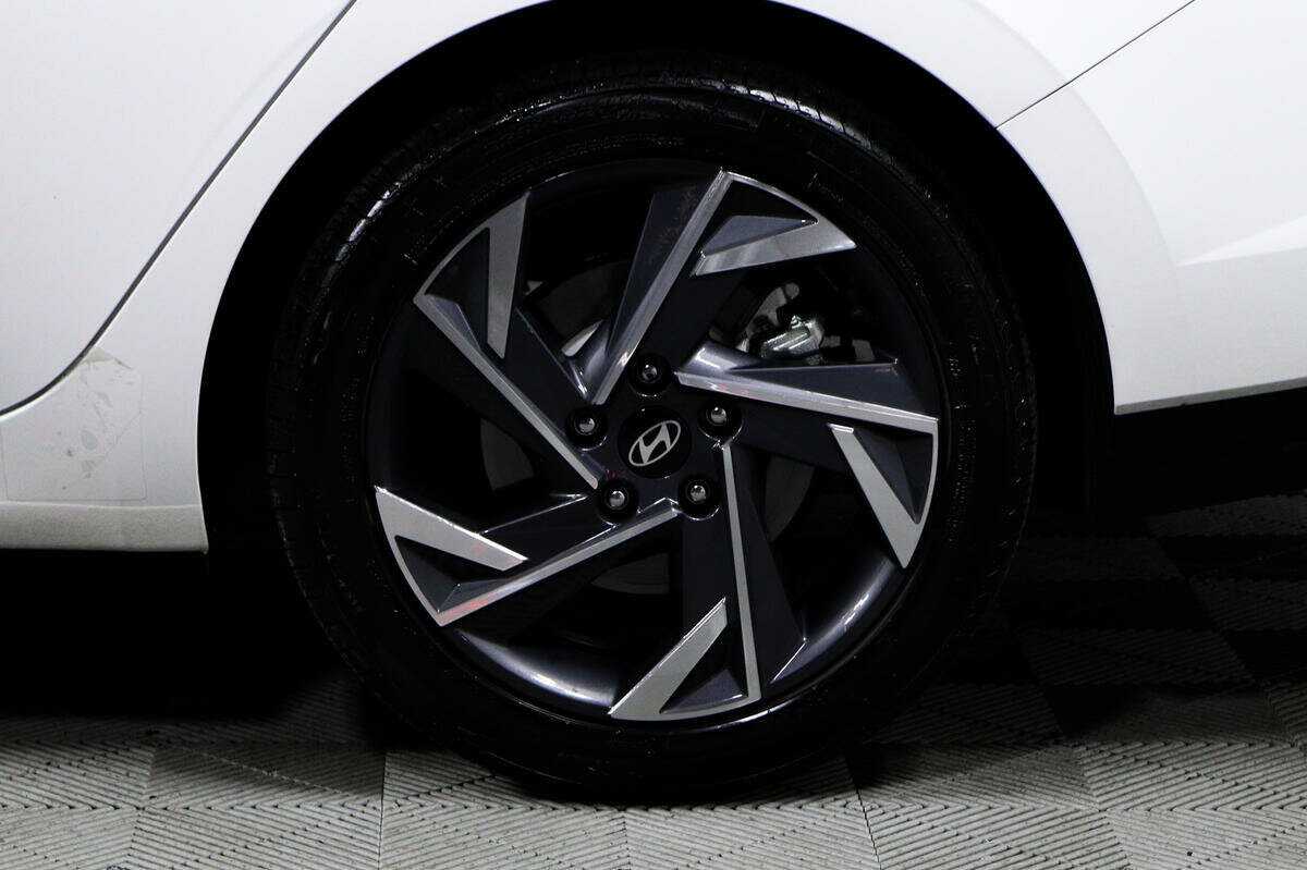 Б/У Хендай Елантра 2023 года. Фото: #13