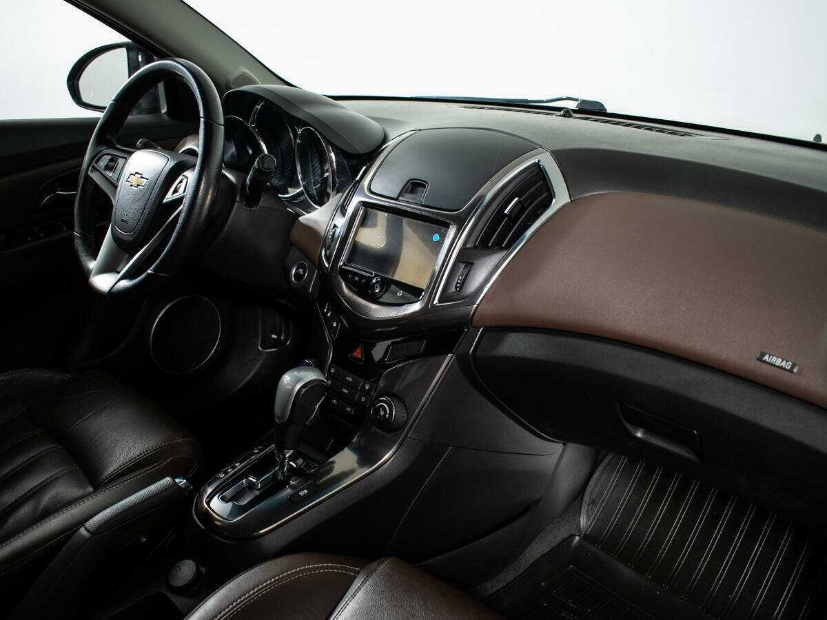 Б/У Шевроле Круз 2015 года. Фото: #5