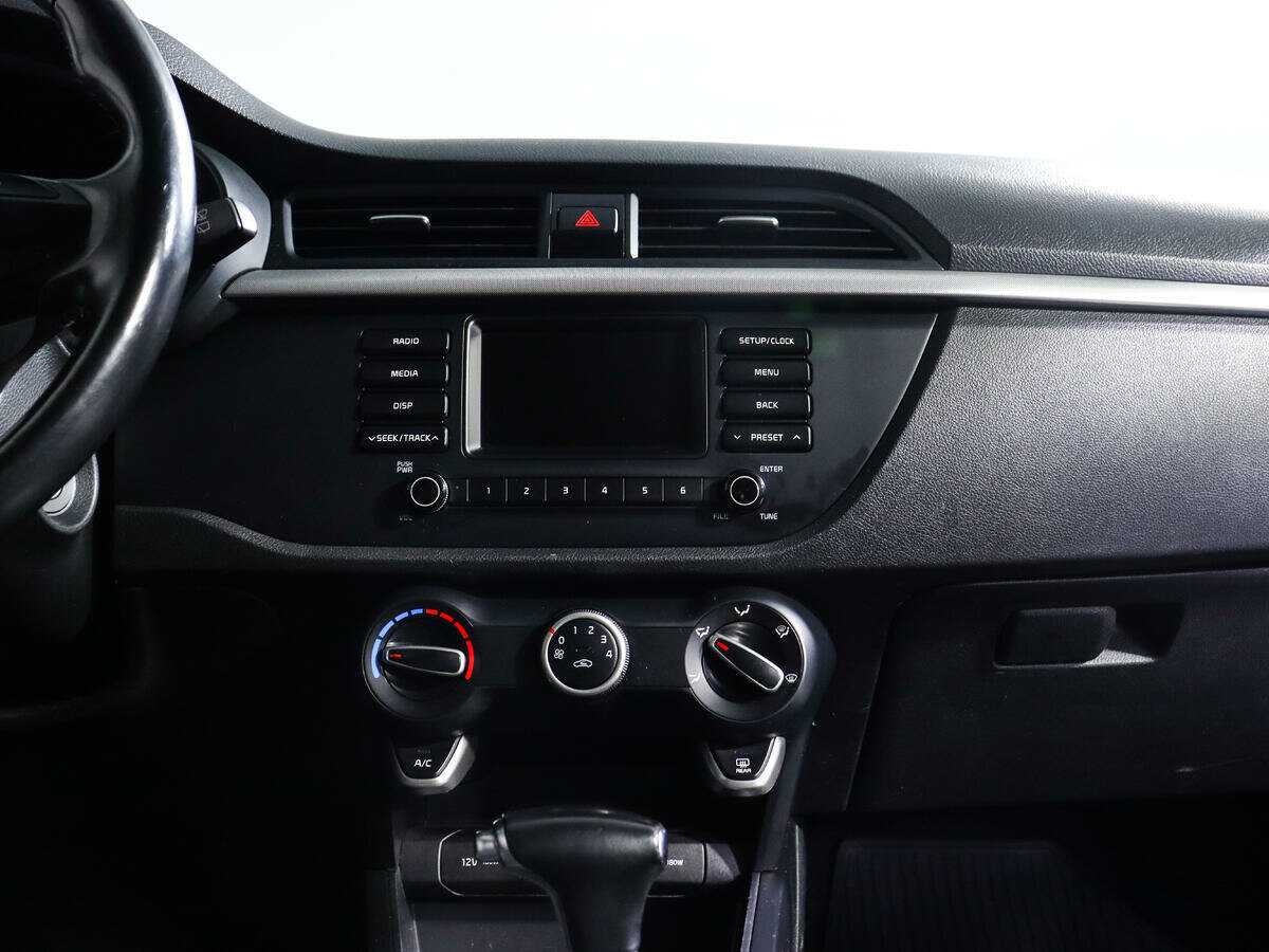 Б/У Киа Рио 2018 года. Фото: #10