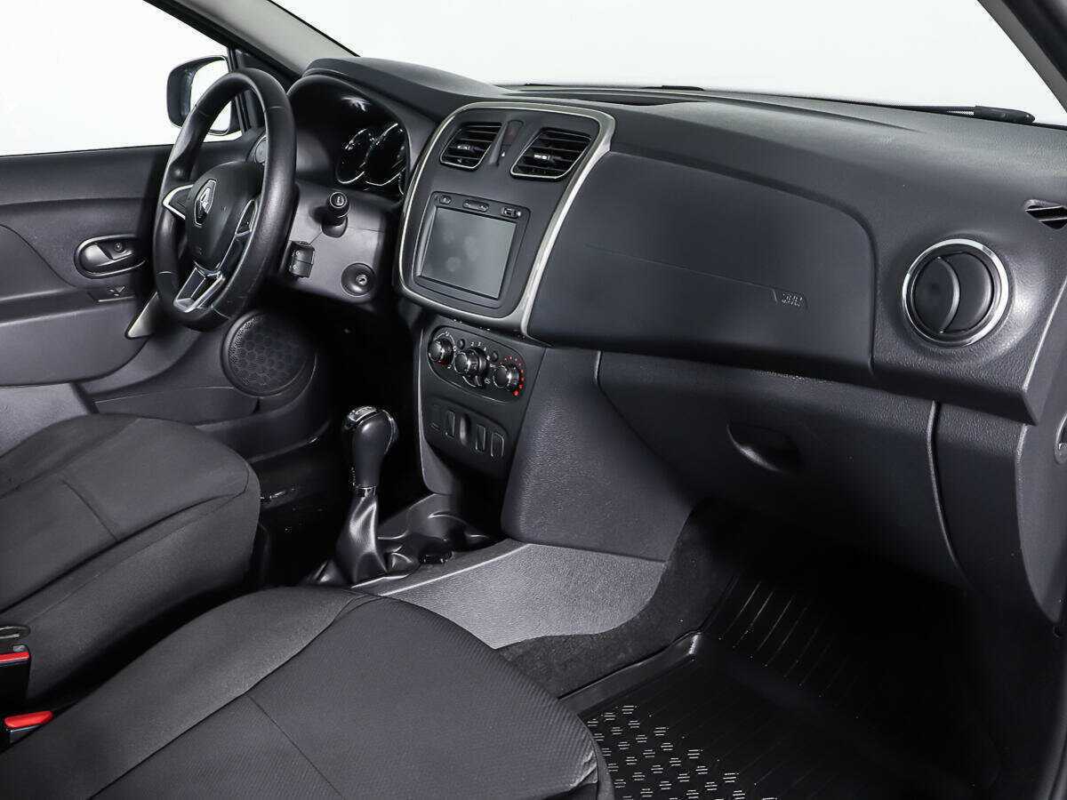 Б/У Рено Логан 2019 года. Фото: #8