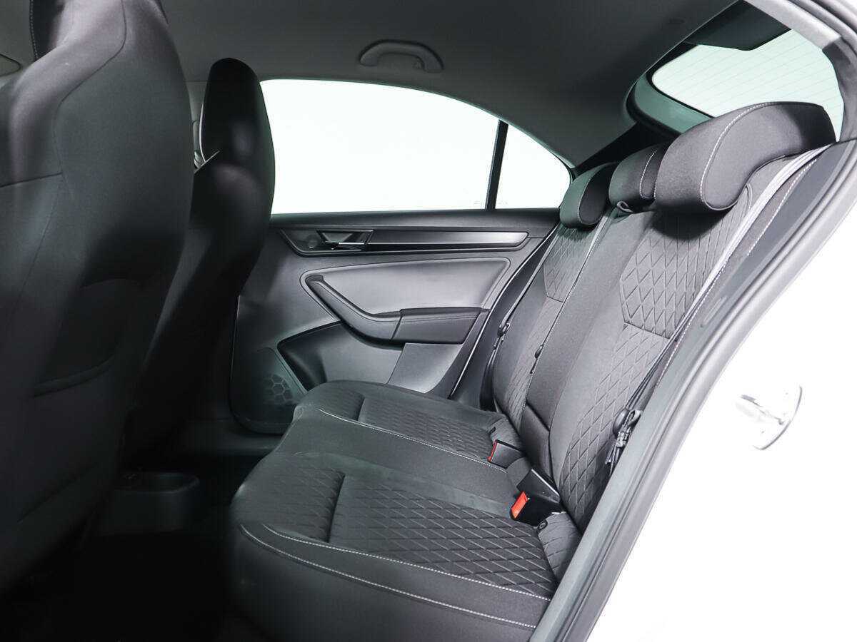 Б/У Шкода Рапид 2021 года. Фото: #9