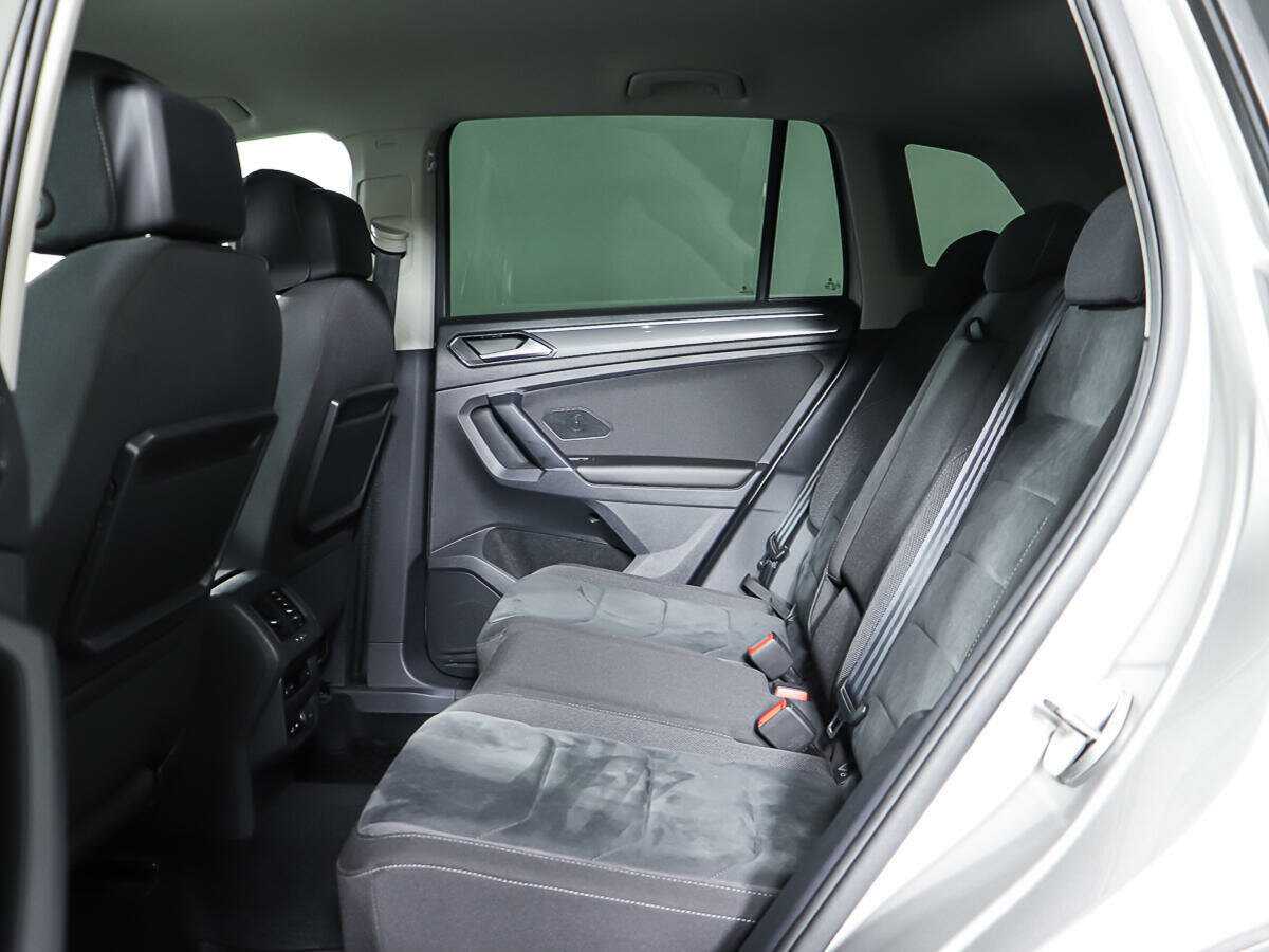 Б/У Фольксваген Тигуан 2017 года. Фото: #9