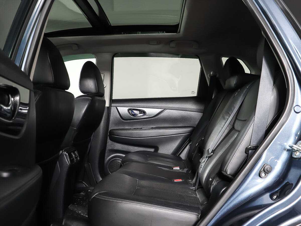 Б/У Ниссан Икс-Трейл 2016 года. Фото: #9