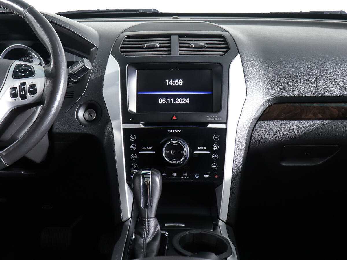 Б/У Форд Експлорер 2013 года. Фото: #14