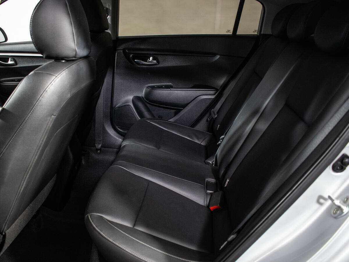 Б/У Киа Рио 2021 года. Фото: #9