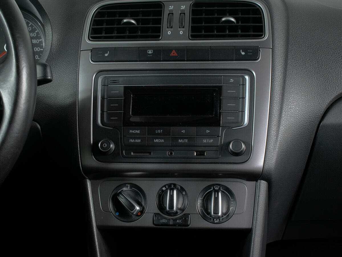 Б/У Фольксваген Поло 2019 года. Фото: #7