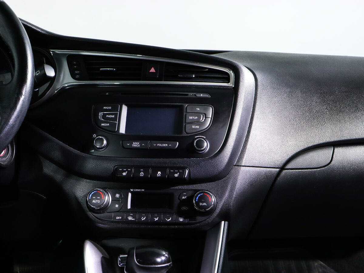 Б/У Киа Сид 2017 года. Фото: #10