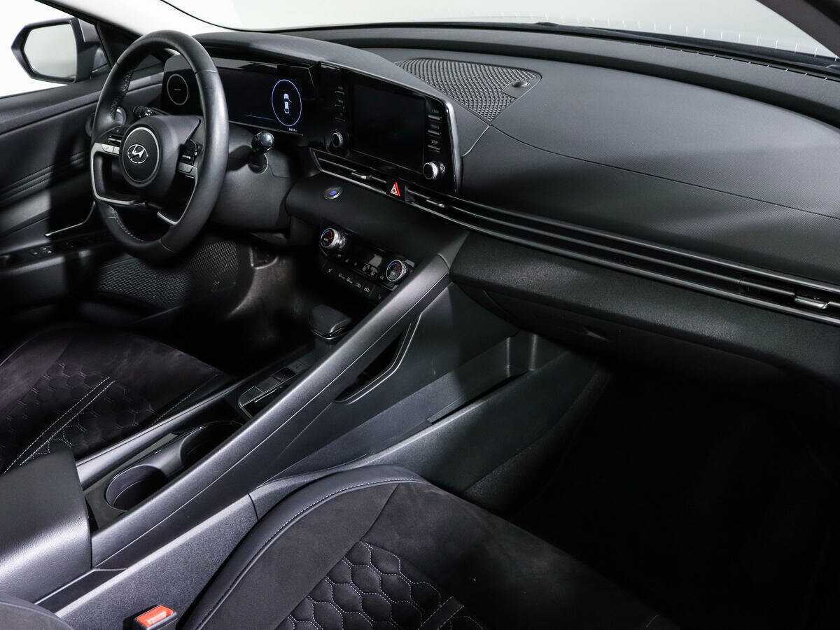 Б/У Хендай Елантра 2022 года. Фото: #9