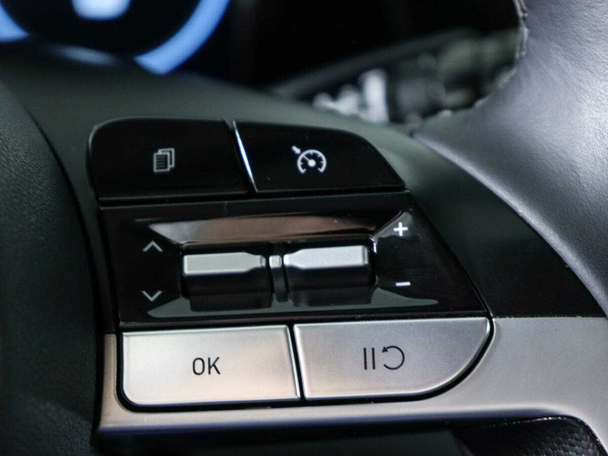 Б/У Хендай Елантра 2022 года. Фото: #20