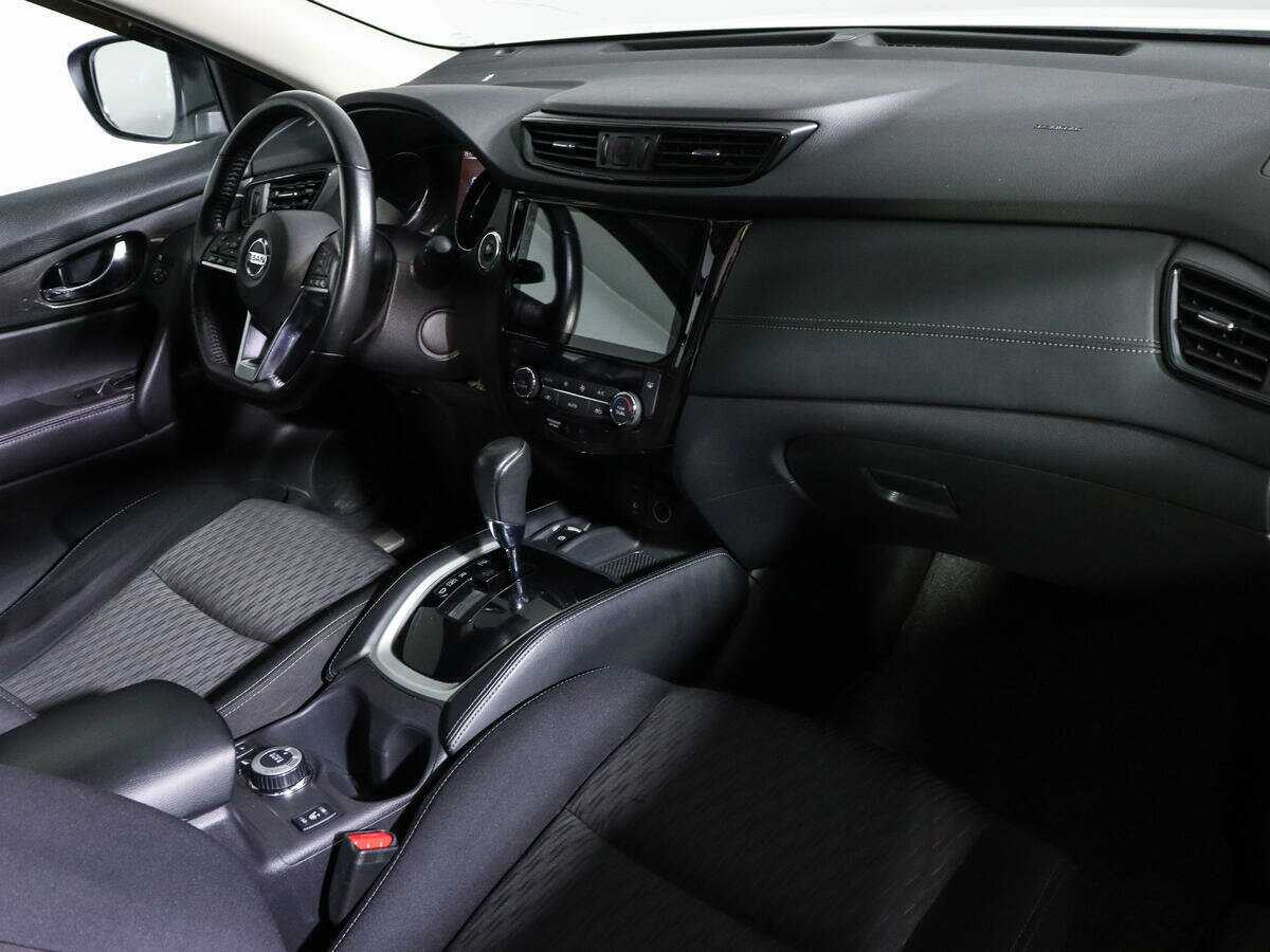 Б/У Ниссан Икс-Трейл 2018 года. Фото: #7