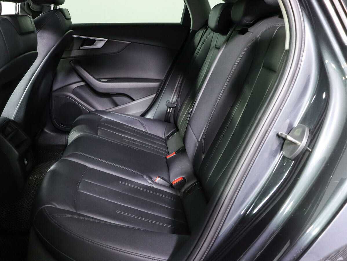 Б/У Ауди А4 2017 года. Фото: #6