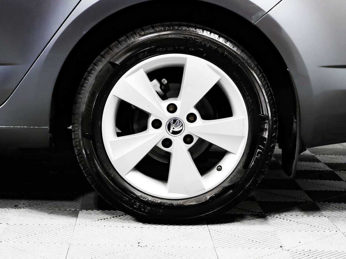 Б/У Шкода Октавия 2014 года. Фото: #13