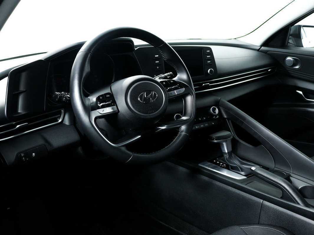 Б/У Хендай Елантра 2021 года. Фото: #11