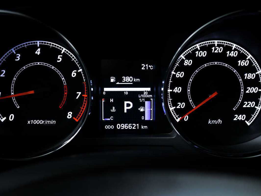 Б/У Митсубиши АС-Икс 2012 года. Фото: #9