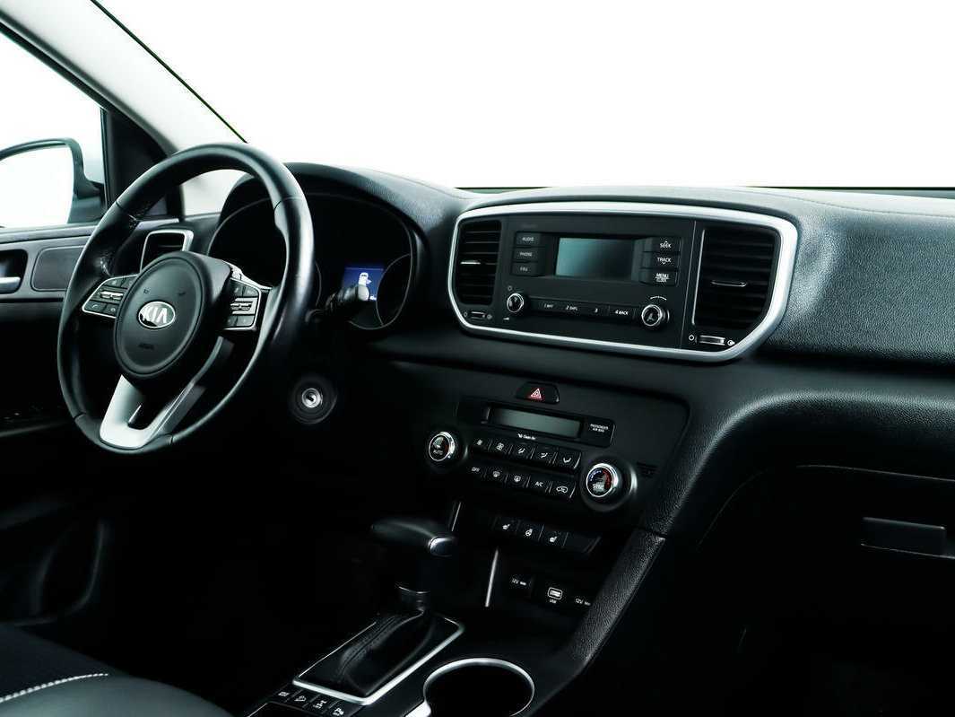 Б/У Киа Спортейдж 2020 года. Фото: #8