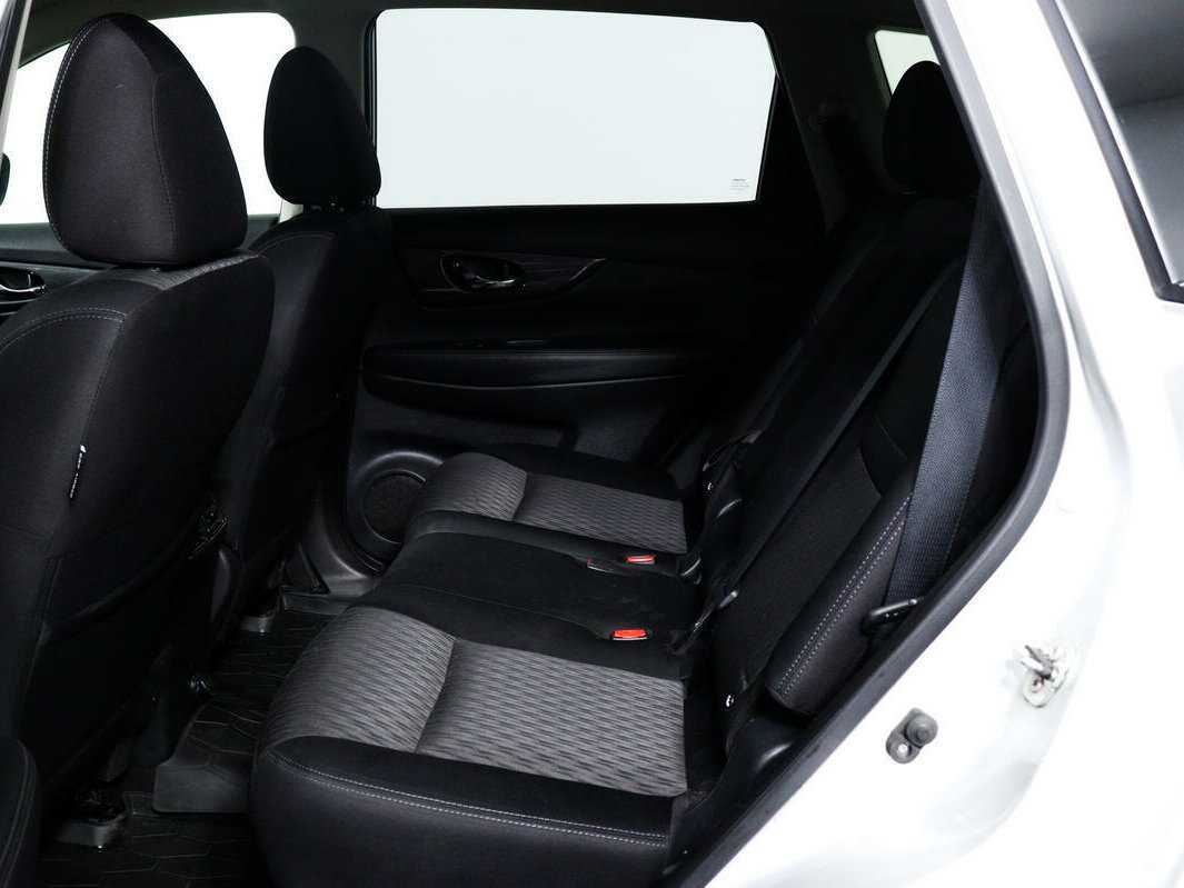 Б/У Ниссан Икс-Трейл 2018 года. Фото: #11