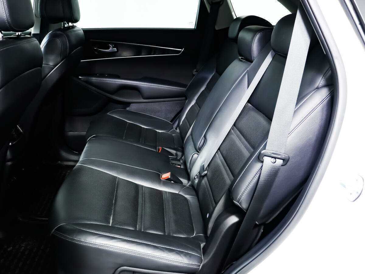 Б/У Киа Соренто 2017 года. Фото: #11