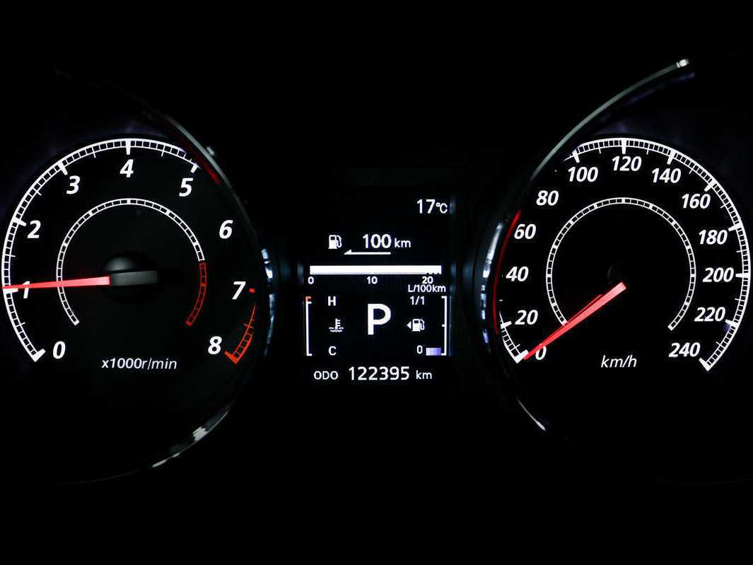 Б/У Митсубиши АС-Икс 2013 года. Фото: #9