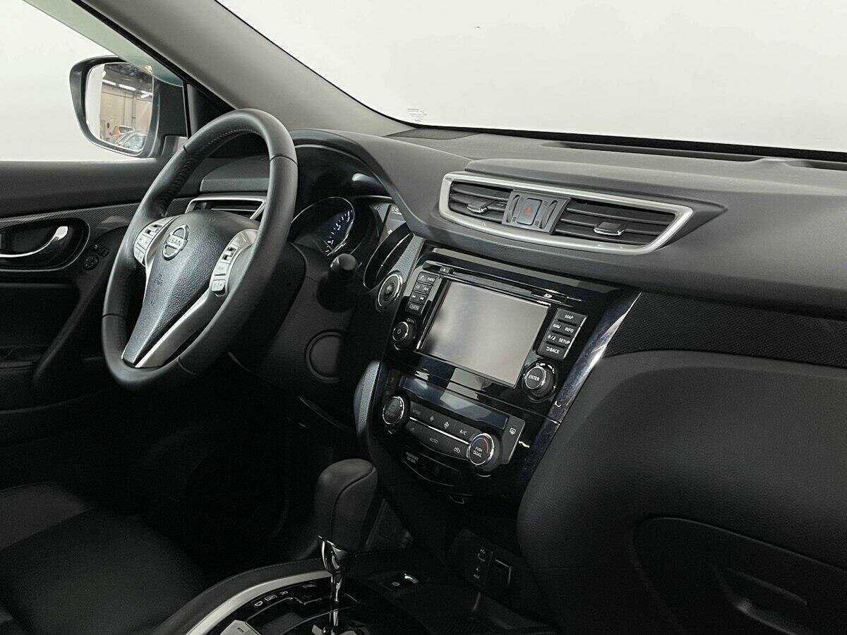 Б/У Ниссан Икс-Трейл 2017 года. Фото: #8