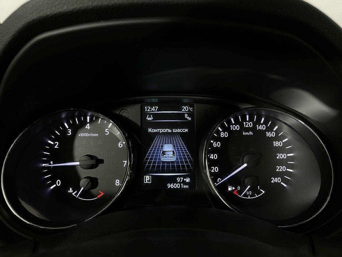 Б/У Ниссан Икс-Трейл 2017 года. Фото: #10