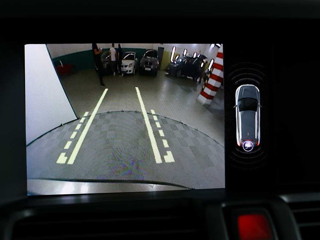 Б/У Вольво ИксЦ60 2017 года. Фото: #14