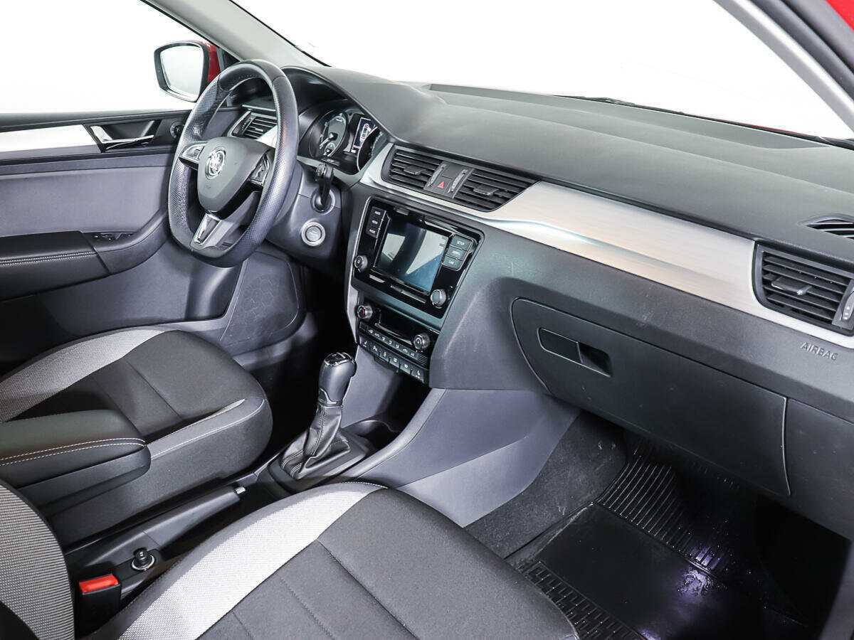 Б/У Шкода Рапид 2019 года. Фото: #8