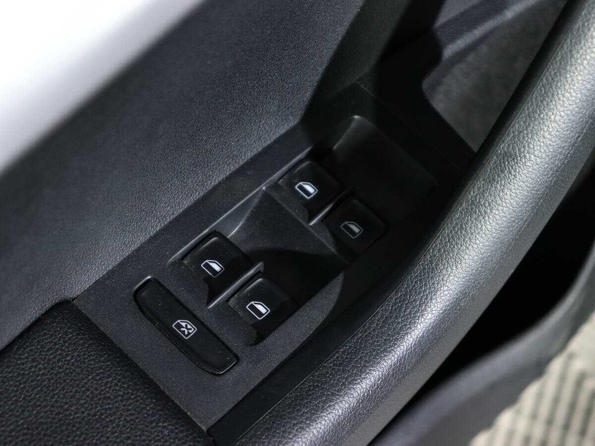 Б/У Шкода Октавия 2014 года. Фото: #14