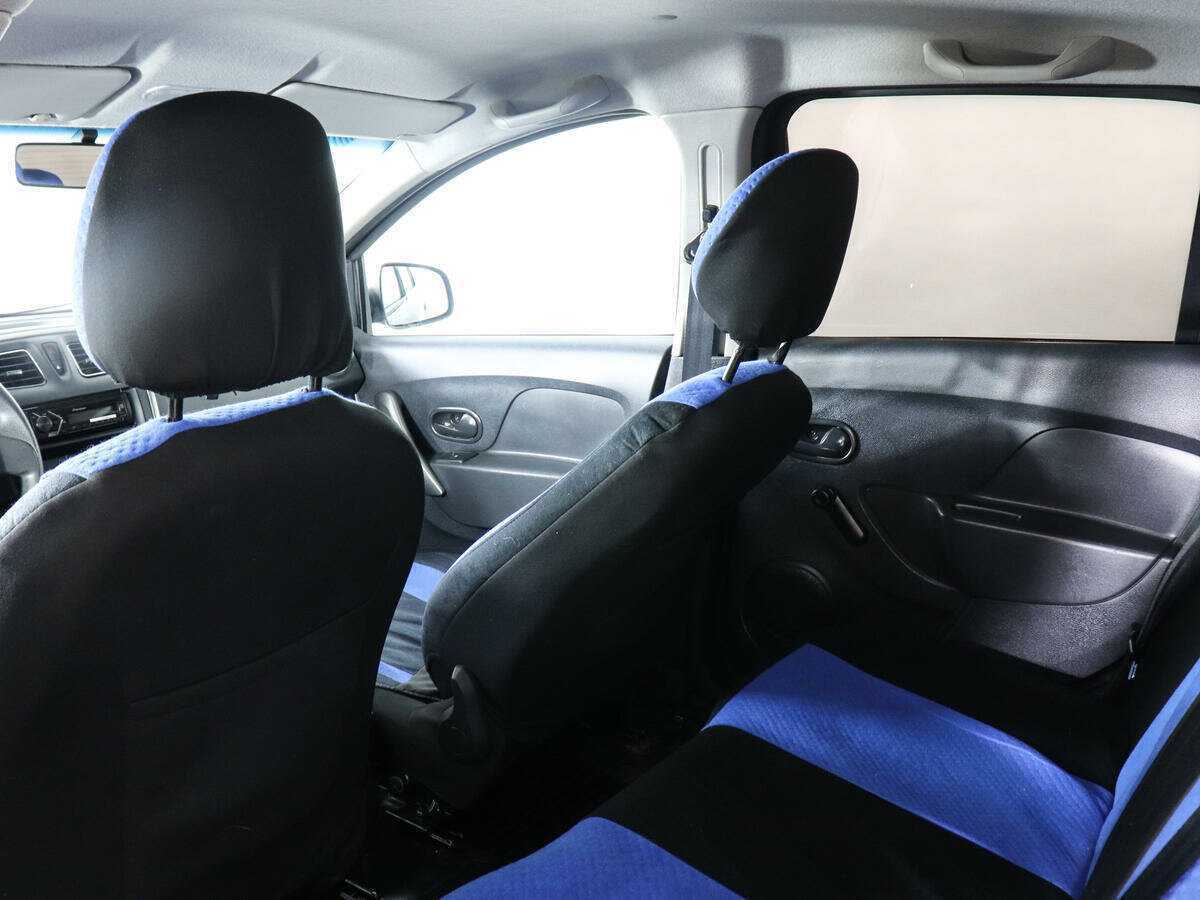 Б/У Рено Логан 2016 года. Фото: #11