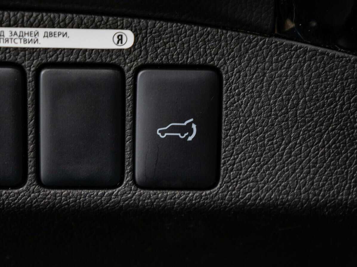 Б/У Митсубиши Оутлэндер 2015 года. Фото: #12