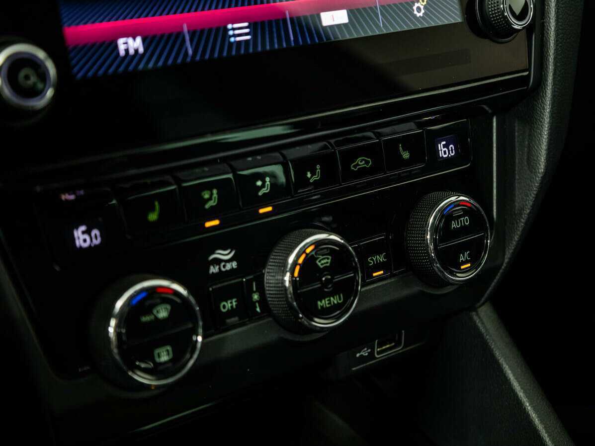 Б/У Шкода Октавия 2019 года. Фото: #17