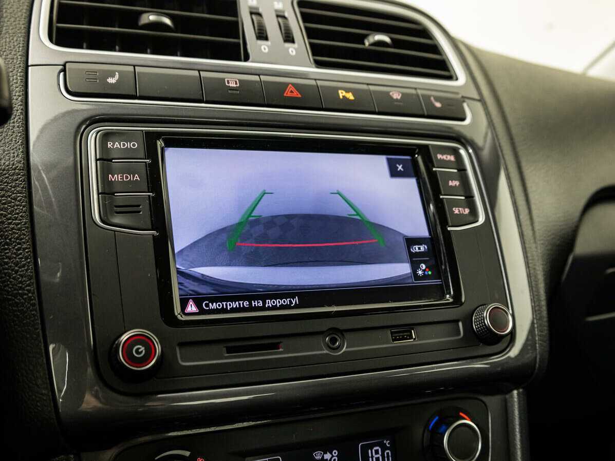 Б/У Фольксваген Поло 2018 года. Фото: #13