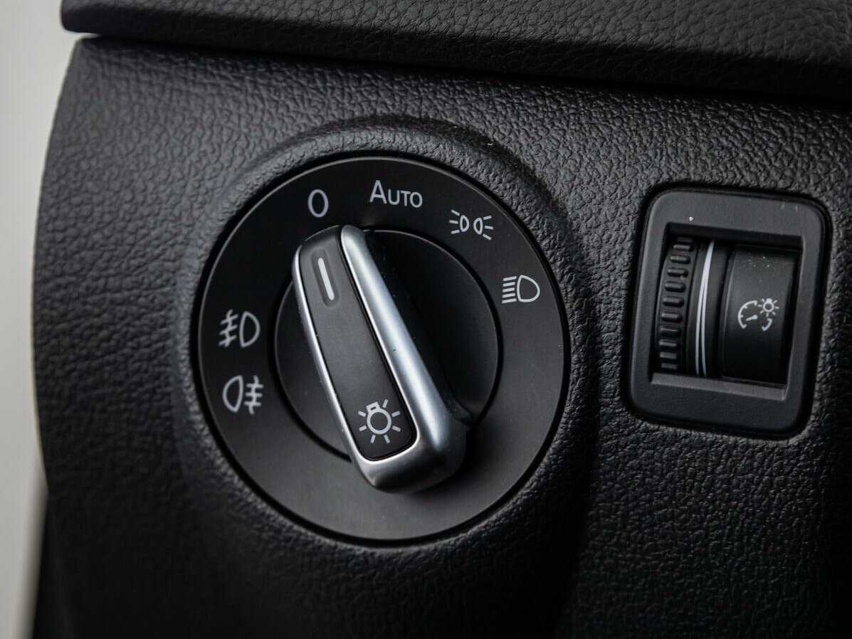 Б/У Фольксваген Тигуан 2012 года. Фото: #12