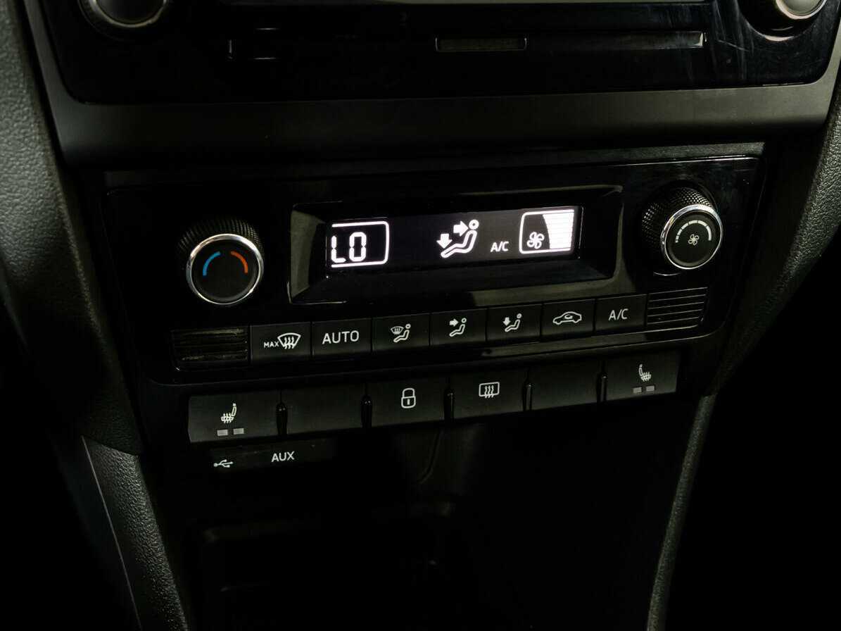 Б/У Шкода Рапид 2017 года. Фото: #10