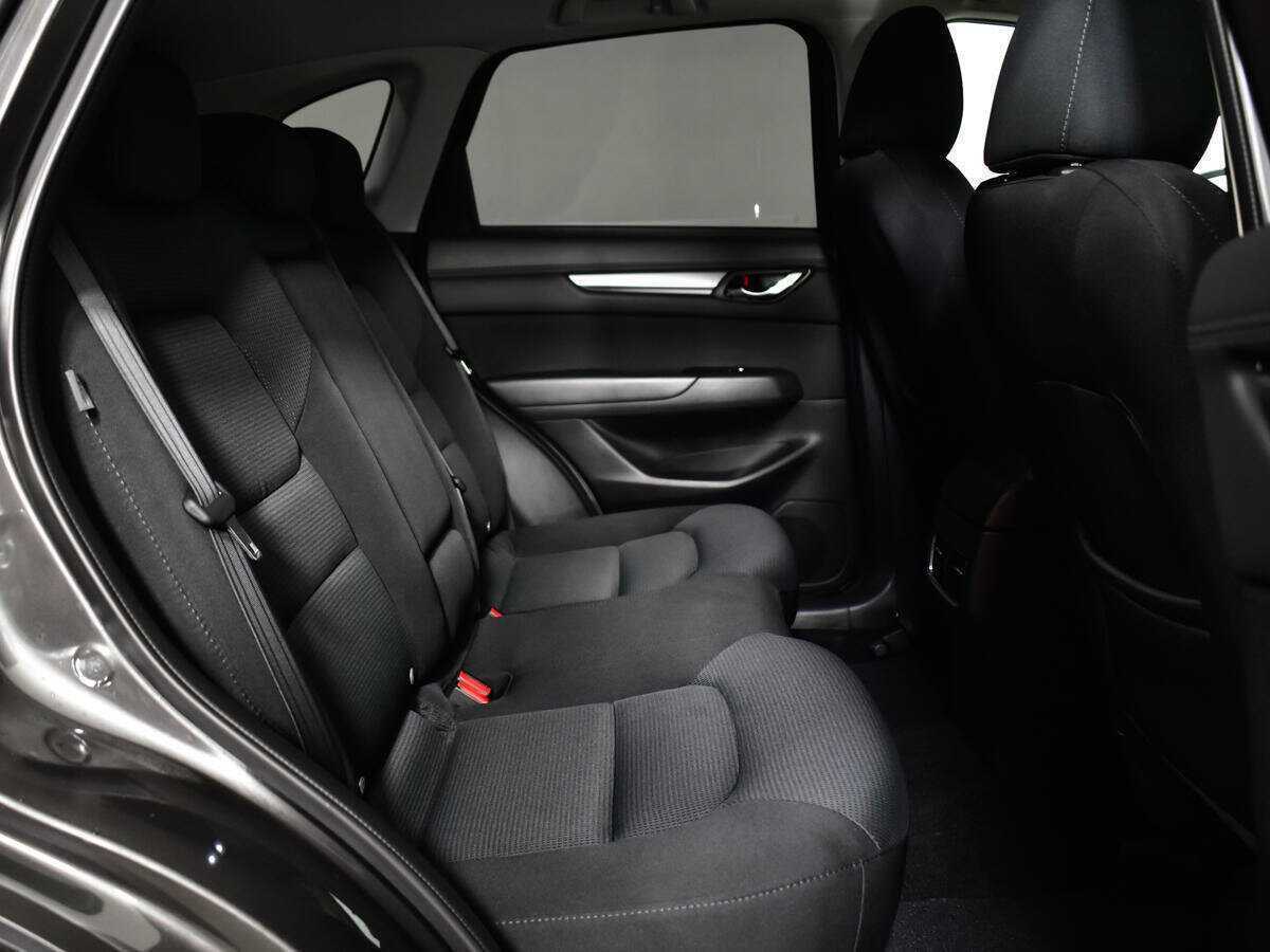 Б/У Мазда Ц-Икс-5 2017 года. Фото: #9