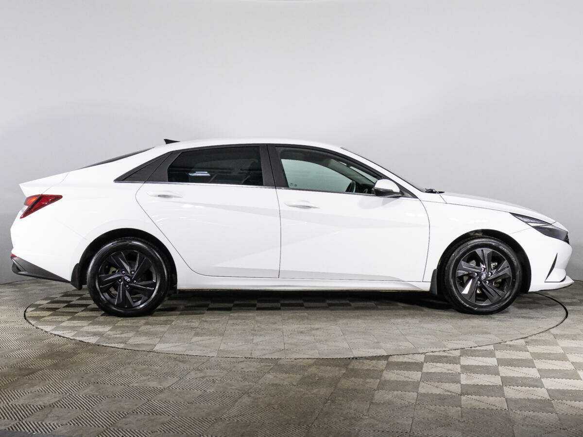 Б/У Хендай Елантра 2021 года. Фото: #3