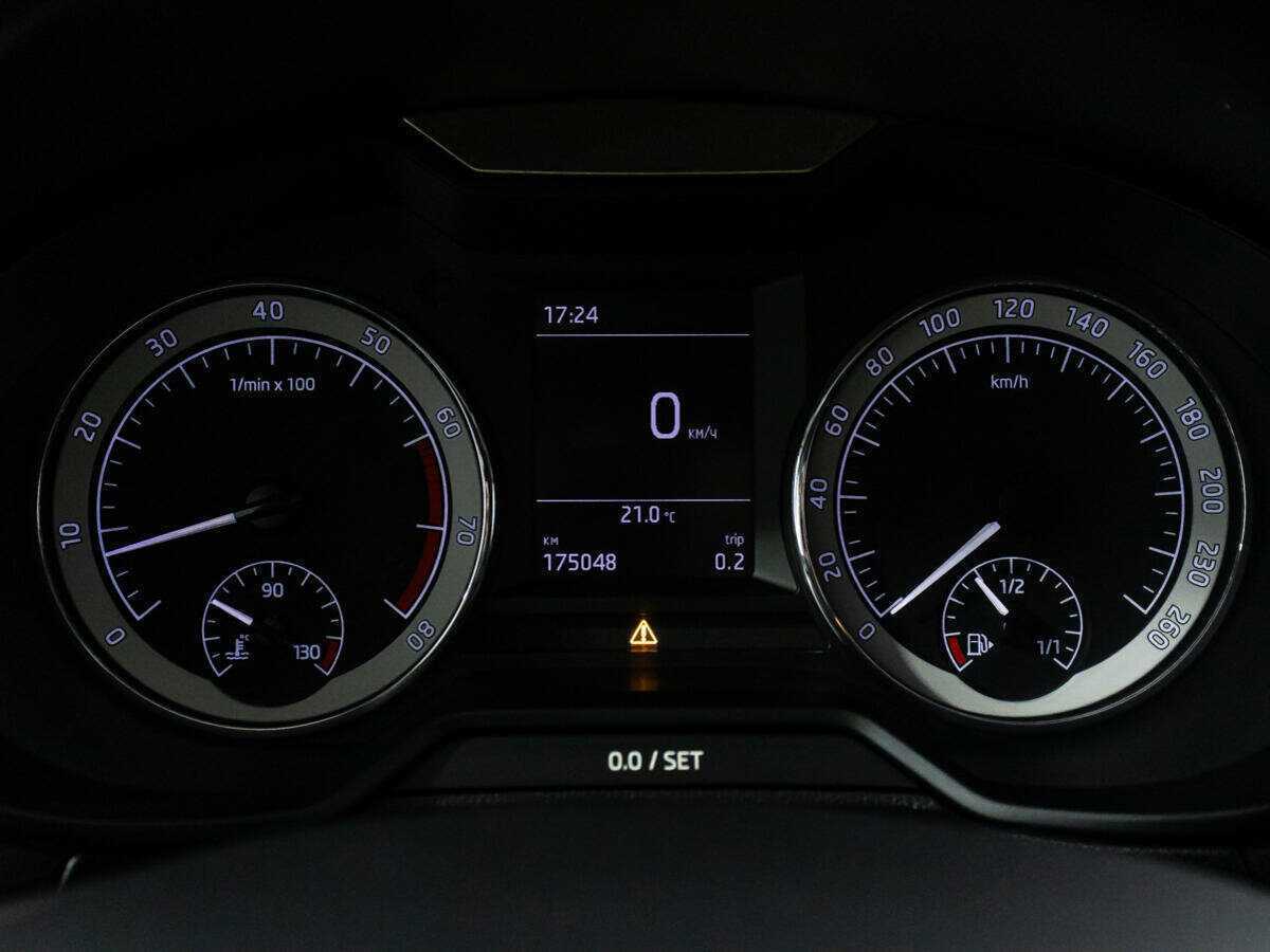 Б/У Шкода Октавия 2018 года. Фото: #11