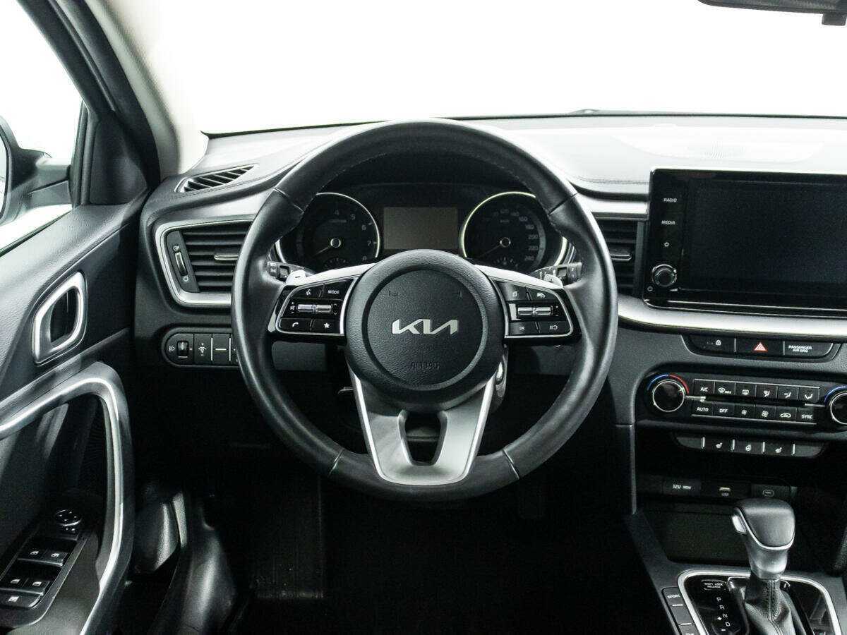 Б/У Киа Сид 2023 года. Фото: #19